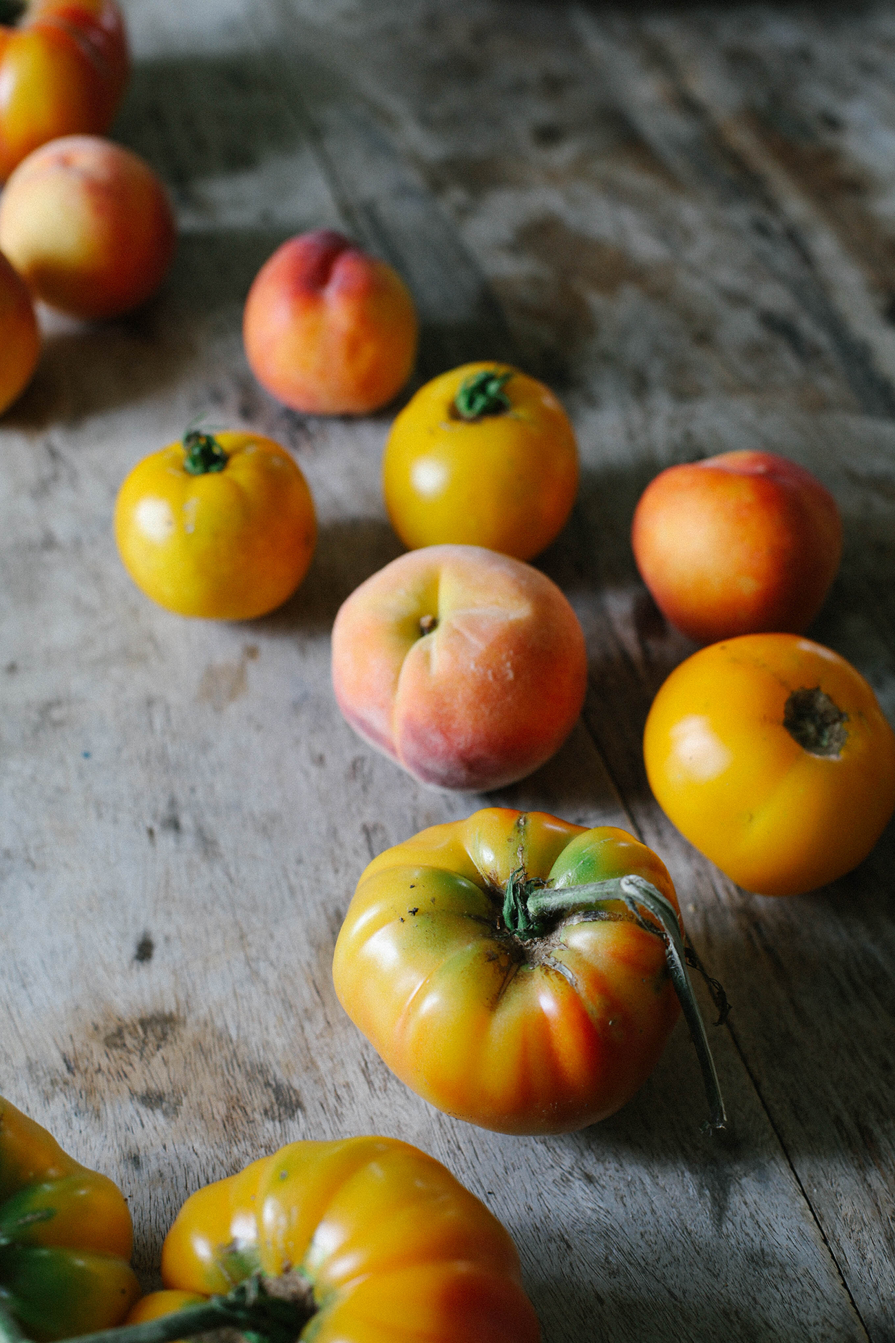 A Daily Something | Tomato Peach Basil Salad