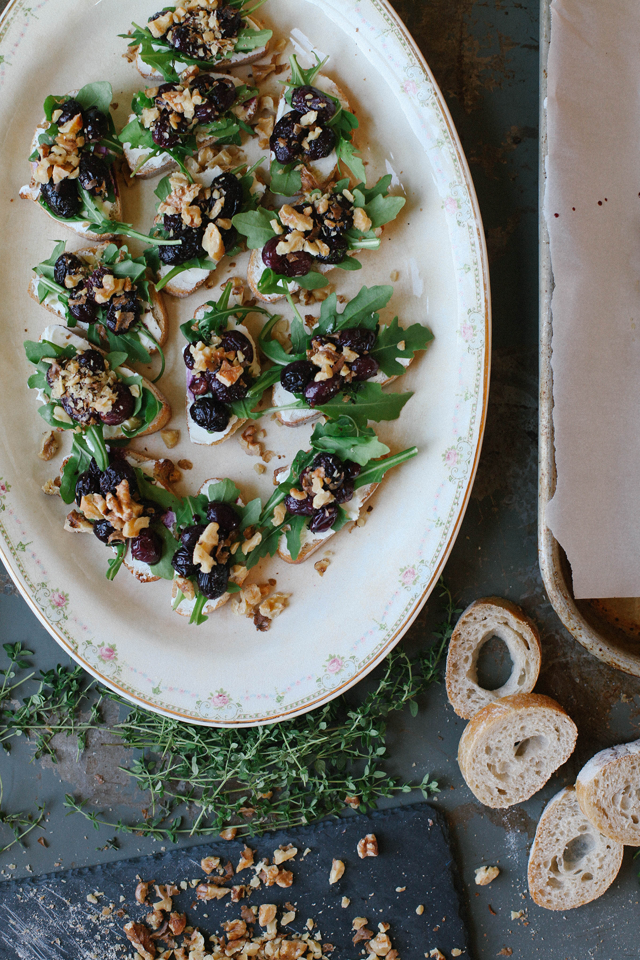 A Daily Something| Recipe for Roasted Grape Crostini
