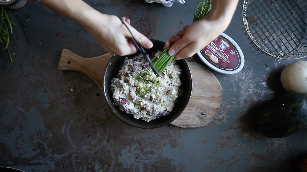 A Daily Something | Cheesy Garlicky Smashed Red Potatoes