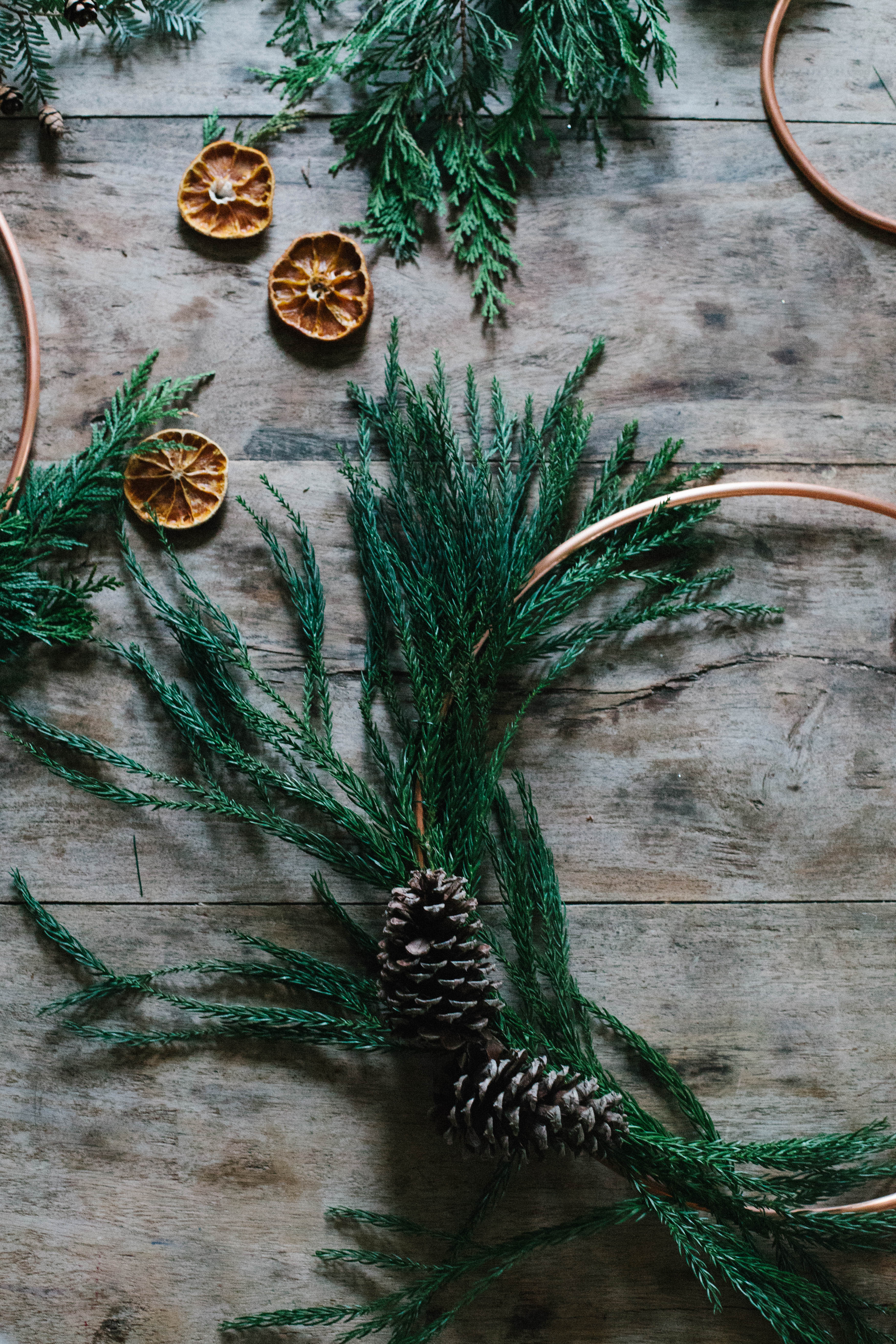 A Daily Something | Minimalistic Copper Holiday Wreath