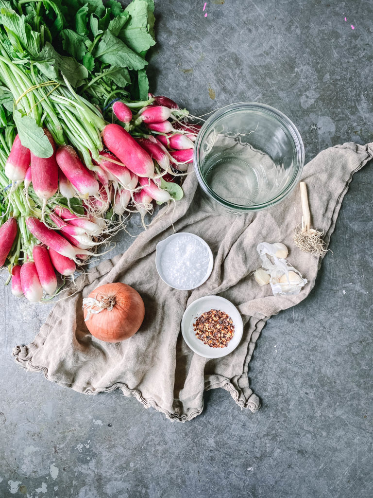 Ingredients for quick fermented radishes